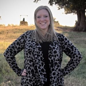 Meet your Posher, Regina dawn